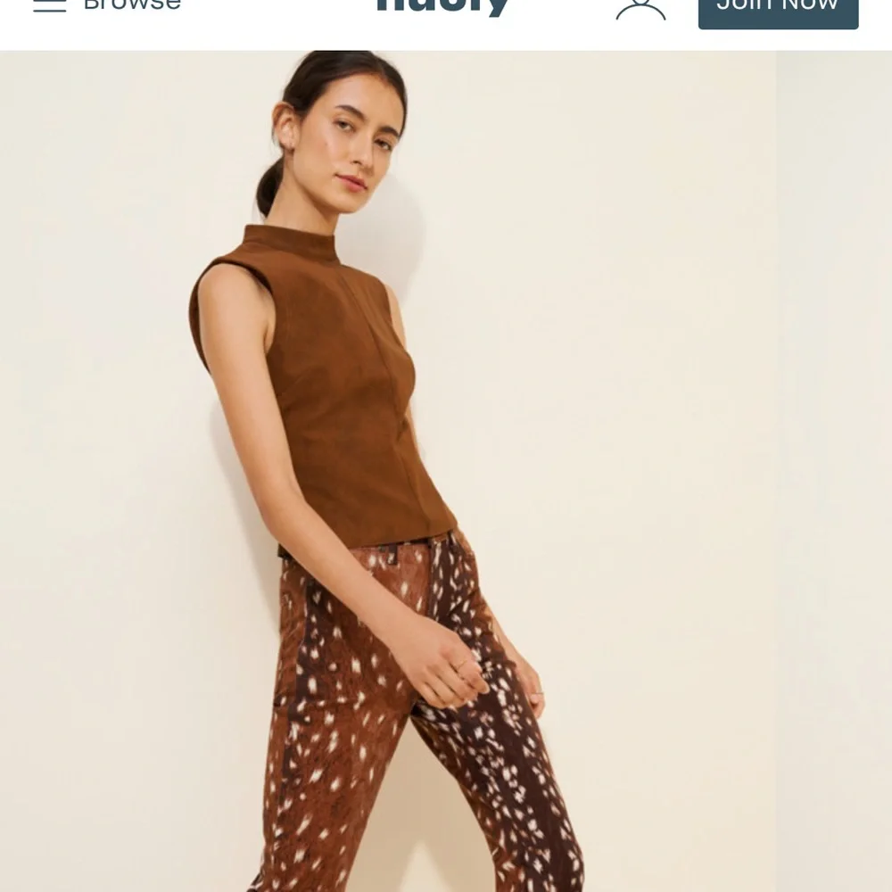 En Saison Eloise Rich Brown faux suede Sleeveless top - Picture 3 of 3